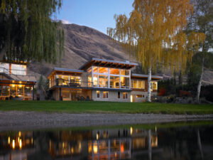 river-house-ext-dusk